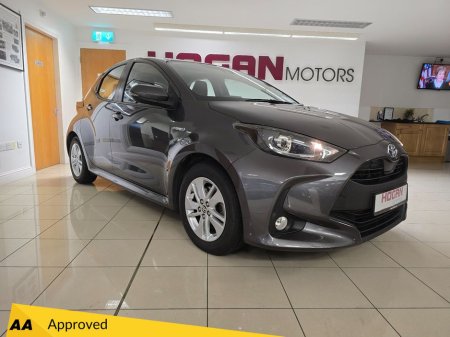2021 Toyota Yaris Hybrid Luna Automatic €15,900