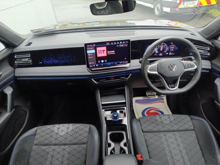 2025 Volkswagen Tiguan 2.0 TDI 150HP R-Line DSG Black Edition €59,995