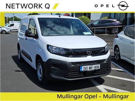 2024 Opel Combo Komfort 1.5 L1 H1 100PS - Price excludes VAT - Check out our Reviews
