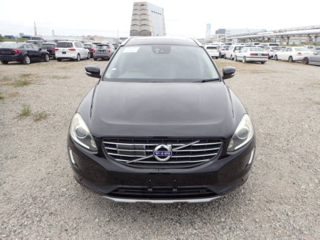 2017 Volvo XC60 D4 2.0 DIESEL SE LUXURY PREMIUM PLUS AUTOMATIC **PANORAMIC ROOF** // TOP SPEC=JEEP IS LIKE NEW// FULL ELECTRIC HEATED LEATHER // CRUISE CONTROL // ELECTRIC TAILGATE // REVERSING CAMERA // LANE ASSIST €24,950