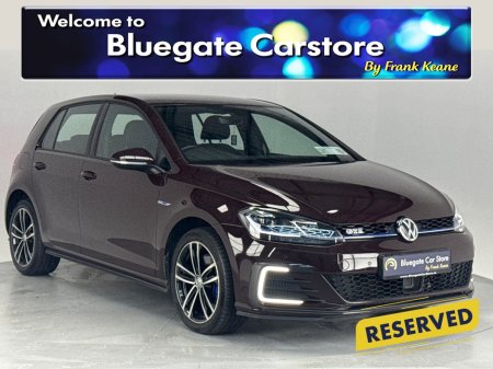 2018 Volkswagen Golf 1.4 GTE S-A 5DR AUTO**17 INCH ALLOYS**MULTIFUNCTIONAL STEERING WHEEL**DIGITAL DASH**DSG GEARBOX**TOUCH SCREEN MEDIA DISPLAY**PARKING SENSORS**APPLE CARPLAY**FINANCE AVAILABLE**
