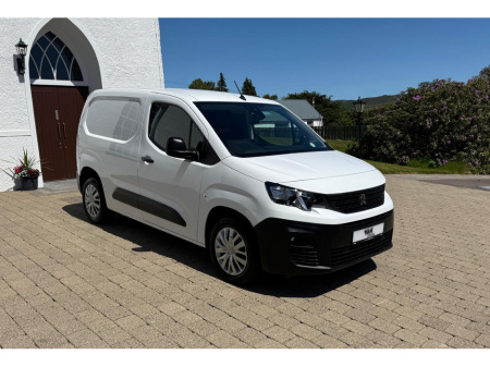 2021 Peugeot Partner PROFESSIONAL PLUS 1.5 BLUE HDI €12,885