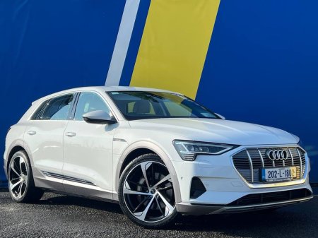 2020 Audi e-tron 50 QUATTRO // LEATHER HEATED SEATS // ADAPTIVE AIR SUSPENSION // DUAL ZONE CLIMATE CONTROL // DIGITAL CLUSTER