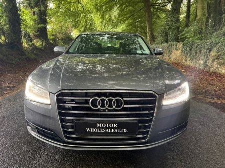 2014 Audi A8  €10,900