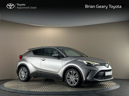 2022 Toyota C-HR HYBRID SOL €29,950