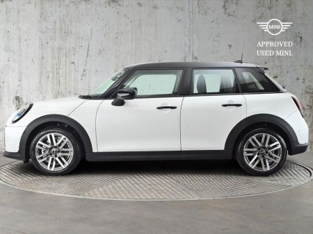 2025 MINI Hatch Cooper C 5 Door €38,900