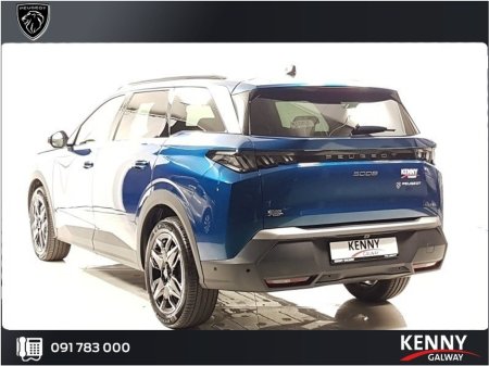 2025 Peugeot 5008 eALLURE 73KWH 210BHP €51,800