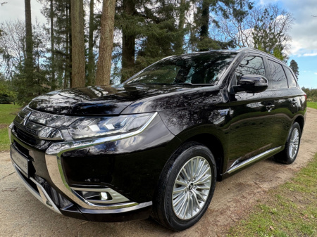 2019 Mitsubishi Outlander 2.4GX4 PLUGIN HYBRID * LOW KMS *
