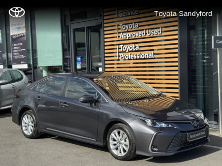 2023 Toyota Corolla HYBRID LUNA AUTO SALOON // TOYOTA SAFETY SENSE // REAR CAMERA // BLUETOOTH // AIR CON // TOYOTA WARRANTY €28,945