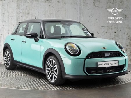 2025 MINI Hatch Cooper C 5 Door €38,900