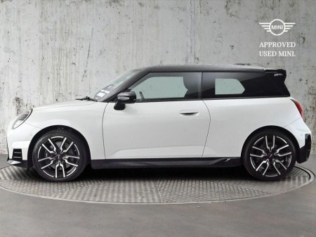 2025 MINI Hatch Cooper E €39,400