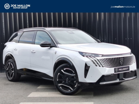 2025 Peugeot 5008 BEV 73kwh 210hp GT