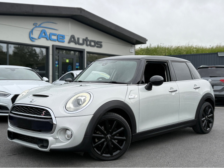 2018 MINI Cooper SD - 2.0L DIESEL - AUTO - 12M WARRANTY - CAR: