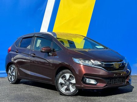 2018 Honda Fit 1.5 HYBRID * HIGH SPEC * // LEATHER/ALCANTARA INTERIOR // DIGITAL CLIMATE CONTROL // ADAPTIVE CRUISE CONTROL