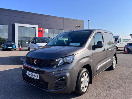 2024 Peugeot Partner  €26,950