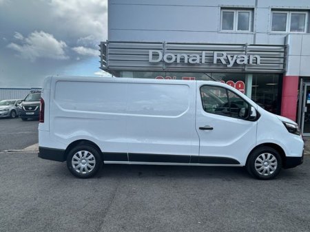 2025 Nissan Primastar L2H1 130 SV Premium