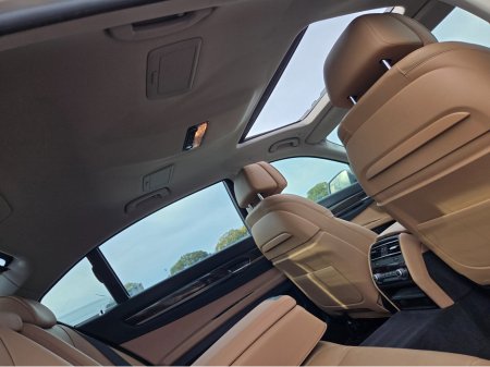 2015 BMW 7 Series 740i €15,950