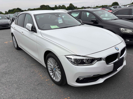 2017 BMW 3 Series 330E BMW Coming soon with leather interior.