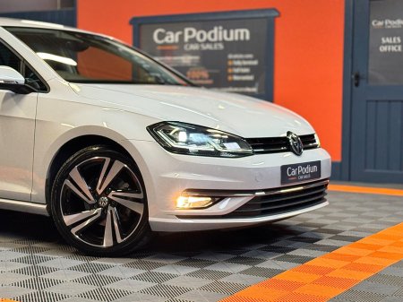 2017 Volkswagen Golf  €16,900