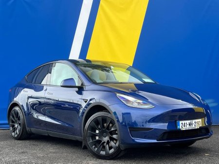 2024 Tesla Model Y STANDARD RANGE RWD // TESLA AUTOPILOT // PANORAMIC ROOF // 5 HEATED SEATS €37,900