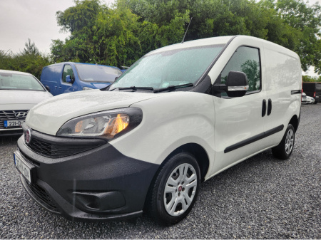 2022 Fiat Doblo CARGO 1.6 €12950 inc vat €10,528
