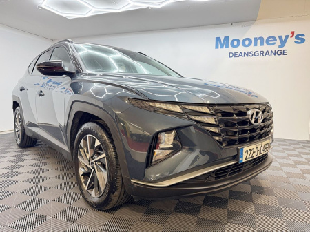 2022 Hyundai Tucson 2WD Executive, two tone -