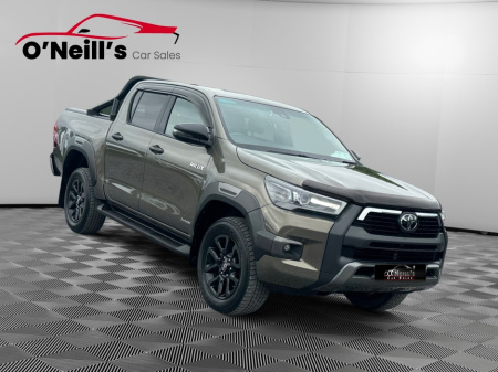 2022 Toyota Hilux 2.8 INVINCIBLE AUTO 4DR #247 €43,999
