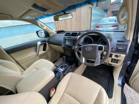 2014 Toyota Landcruiser 