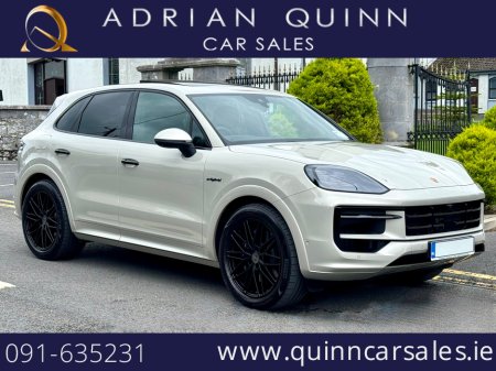 2025 Porsche Cayenne 3.0 V6 E-HYBRID AUTO==BIG SPEC==SPORTS DESIGN PACK==