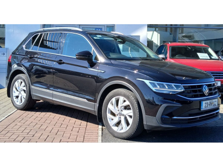 2023 Volkswagen Tiguan Life 2.0 TDI 150HP *AUTOMATIC, HEATED FRONT SEATS, REAR VIEW CAMERA*