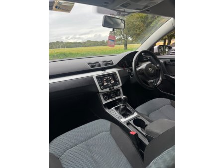 2014 Volkswagen Passat 1.6 TDI 105PS 4DR BLUEMOTION TECHNOLOGY €6,950