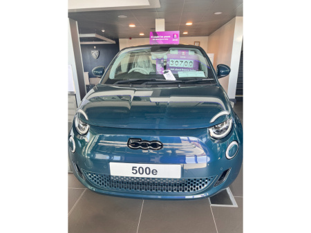 2025 Fiat 500e  €30,700