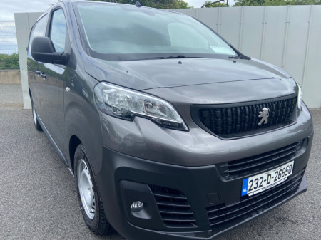 2023 Peugeot Expert  €25,000