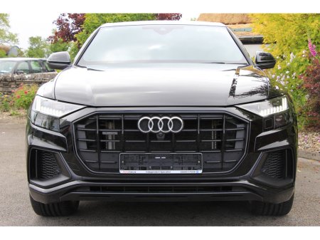2023 Audi Q8 3.0TFSI e 55 S Line