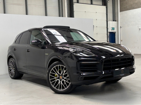 2021 Porsche Cayenne 3.0 V6 E-HYBRID 5DR AU AUTO €73,000