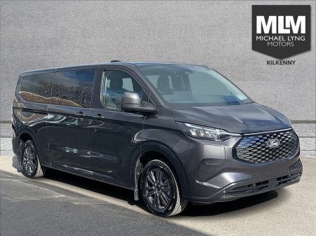 2025 Ford Tourneo Custom Titanium EV,