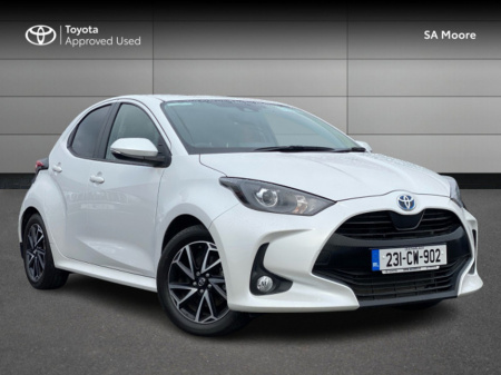 2023 Toyota Yaris HYBRID LUNA SPORT €26,900