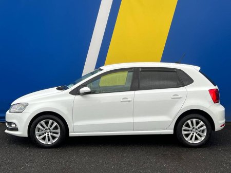 2017 Volkswagen Polo COMFORTLINE 1.2 TSI // NEW 2 YEAR NCT // VERY LOW MILEAGE // REVERSE CAMERA €14,900