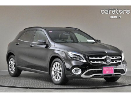2017 Mercedes-Benz GLA Class GLA 180 *POWERED TAILGATE*HALF LEATHER*REVERSE CAM*PARK SENSORS*