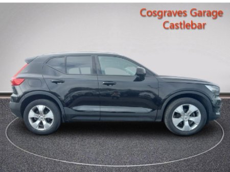 2018 Volvo XC40 D3 MOMENTUM €31,900
