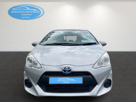 2016 Toyota Aqua Prius c €11,950
