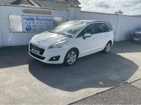 2016 Peugeot 5008 FAMILY 1.6 BLUE HDI 120 L LEATHER €9,250