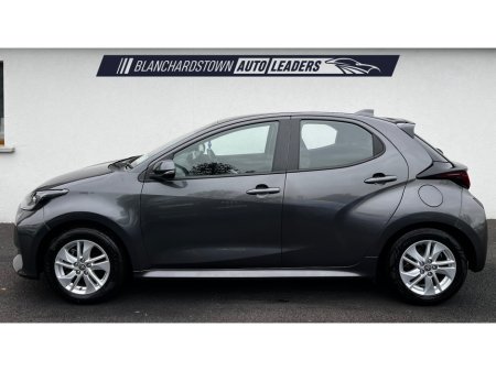 2022 Toyota Yaris 1.5 HYBRID LUNA AUTO €17,900