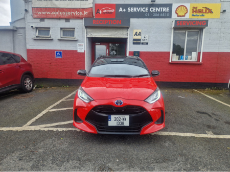 2020 Toyota Yaris Hybrid Auto