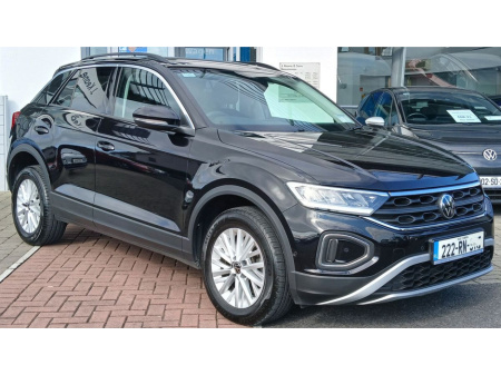 2022 Volkswagen T-Roc Life 2.0 TDI 116HP *PARKING SENSORS, BLUETOOTH, DUAL CLIMATE CONTROL*