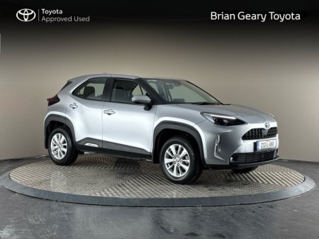 2023 Toyota Yaris Cross HYBRID LUNA €28,950