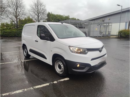 2025 Toyota Proace 