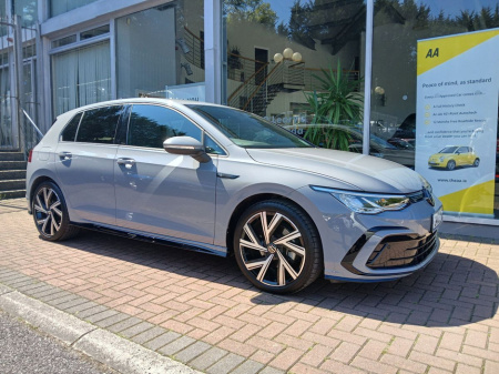 2024 Volkswagen Golf 1.5 TSI 130HP R-Line €37,500