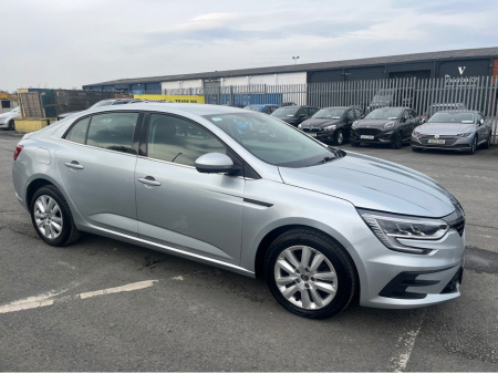 2021 Renault Megane PLAY BLUE DCI 115 6DFUL 6DFULL 4DR €16,499