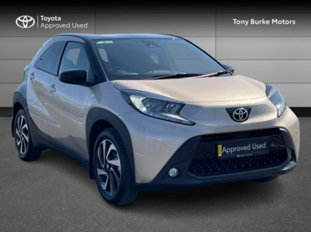 2025 Toyota Aygo X - DESIGN - Save EUR 2,121 - 3 FREE Services Included - 1.0 - Petrol - 5d - EUR 180 Road Tax //